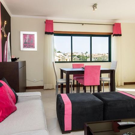 Family Apartment - Pool And Garden & Playground & Beach & Albufeira Exterior photo